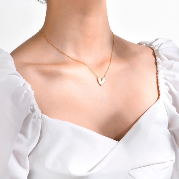 Кулон із сталі серце на ланцюжку Кулон із сталі серце на ланцюжку