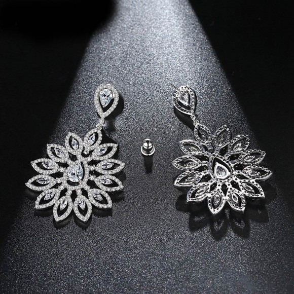 Сережки ажурна квітка