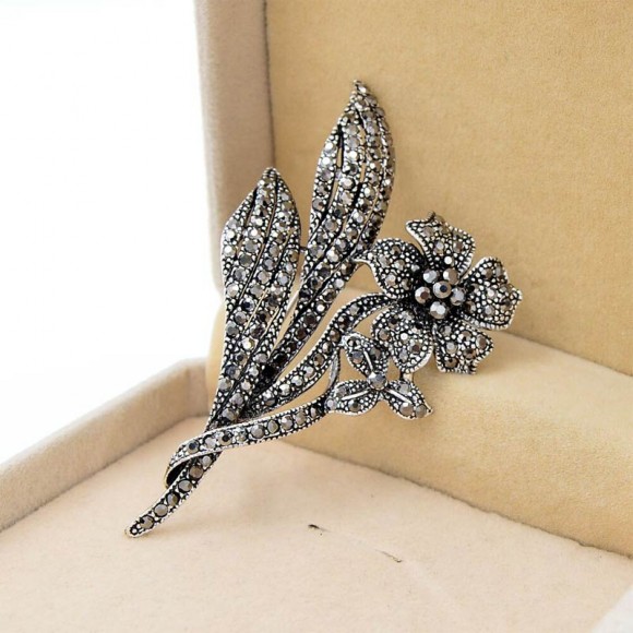 Брошка квітка марказит Брошка квітка марказит