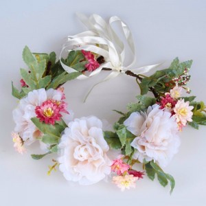 Ободок для волос (венок на голову) с цветами Королева Ободок для волос (венок на голову) с цветами Королева