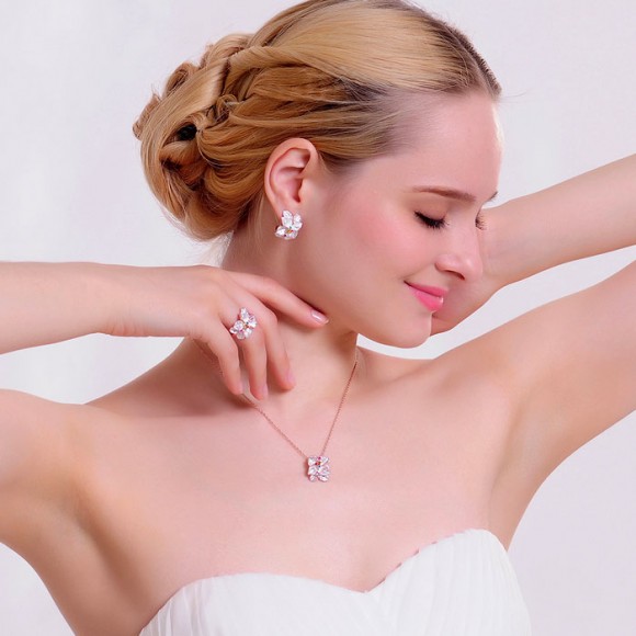 Набір Жасмин прикраси: кільце, кулон і сережки