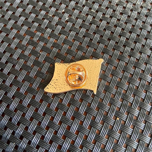 Брошь флаг Украины Брошь флаг Украины