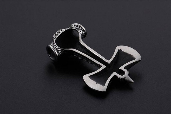 Кулон в стиле викингов Молот Тора (с цепочкой) Кулон в стиле викингов Молот Тора (с цепочкой)