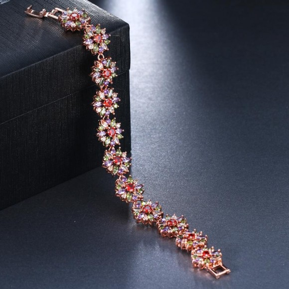 Браслет с камнями Цветочек Zircon Браслет с камнями Цветочек Zircon