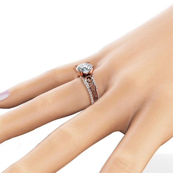 Кольцо с фианитом Кристалл