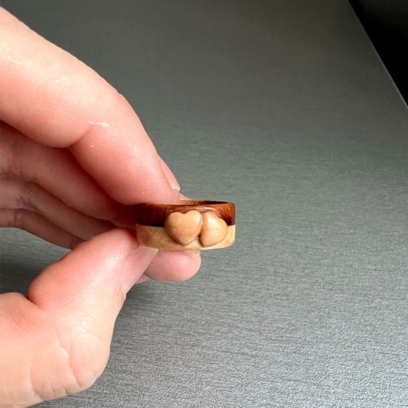 Кольцо из дерева дуб Сердце Кольцо из дерева дуб Сердце