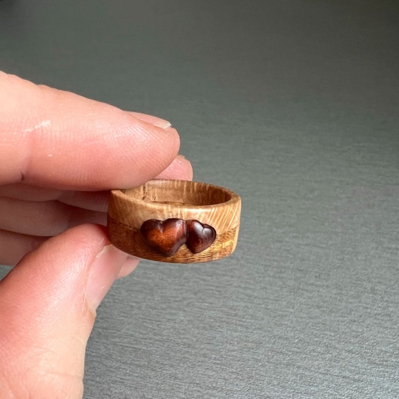 Кольцо из дерева дуб Сердце Кольцо из дерева дуб Сердце