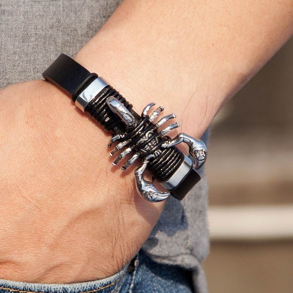 Кожаный браслет Скорпион серебристый Кожаный браслет Скорпион серебристый