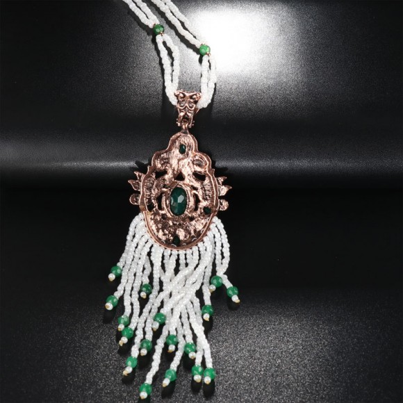 Колье Джахиде с зелеными кристаллами