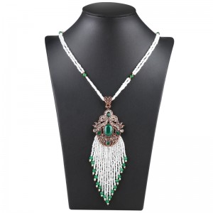 Колье Джахиде с зелеными кристаллами Колье Джахиде с зелеными кристаллами