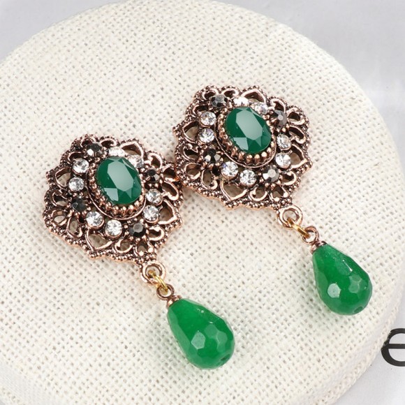 Серьги с камнями Джахиде