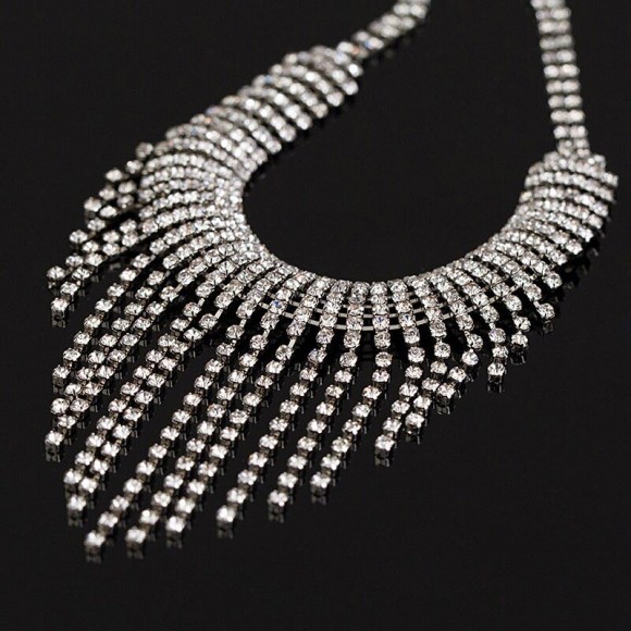 Набор украшений Вечерний шик: колье и серьги