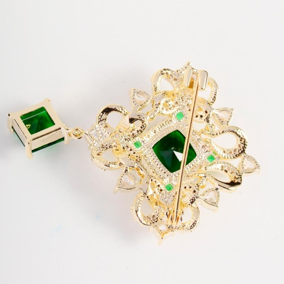 Элитная брошь Имперское сияние Элитная брошь Имперское сияние