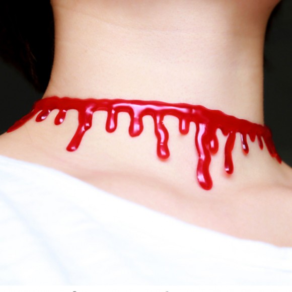 Силиконовый чокер красного цвета Искусственная кровь