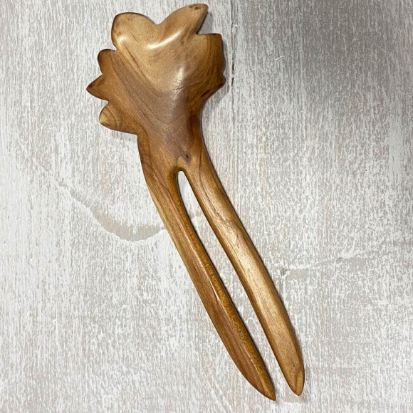 Деревянная шпилька из сливы Деревянная шпилька из сливы