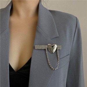 Брошь кристальное Сердце гладь