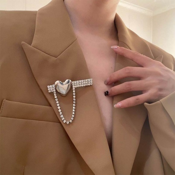 Брошь кристальное Сердце гладь