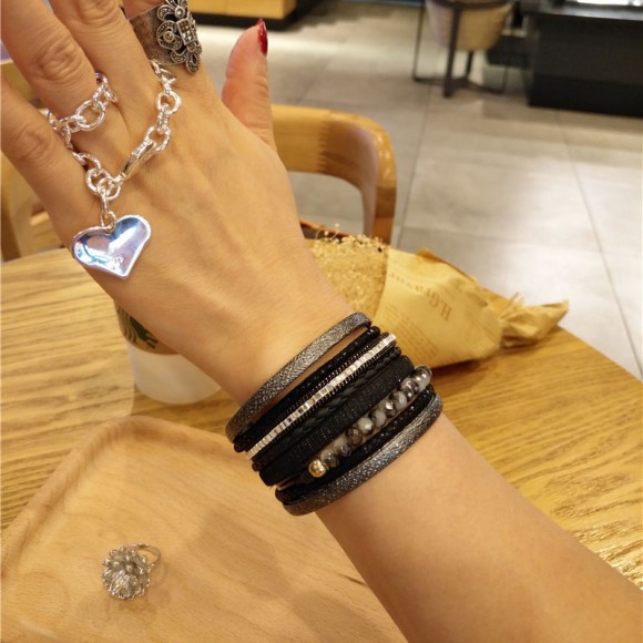 Шкіряний браслет