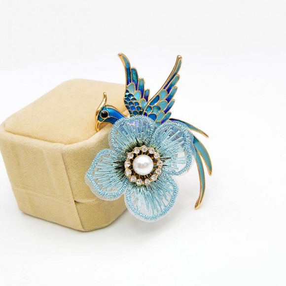 Брошь Феникс с цветком