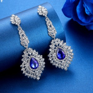 Серьги люстры Isabelleс кристаллами сваровски Серьги люстры Isabelleс кристаллами сваровски