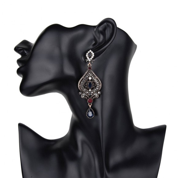 Серьги с камнями Неслихан