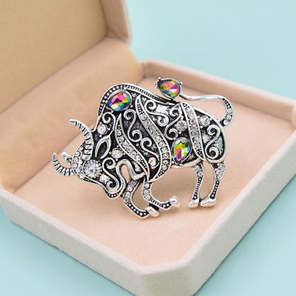 Брошь испанский Бык. Символ 2021 года Брошь испанский Бык. Символ 2021 года