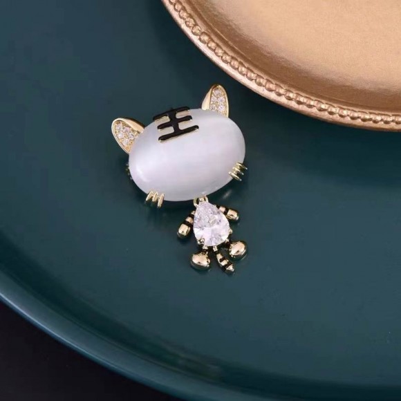 Брошка Тигр Еліт