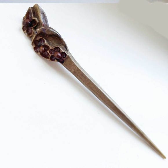 Шпилька для волос из дерева Вишня