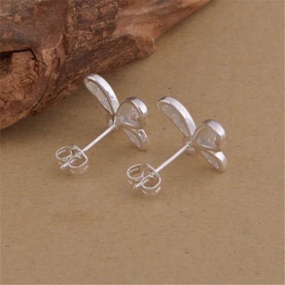 Сережки гвоздики посріблені Метелик Сережки гвоздики посріблені Метелик