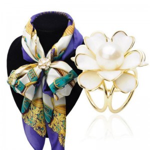 Брошь для шарфа Перламутровый цветок Брошь для шарфа Перламутровый цветок