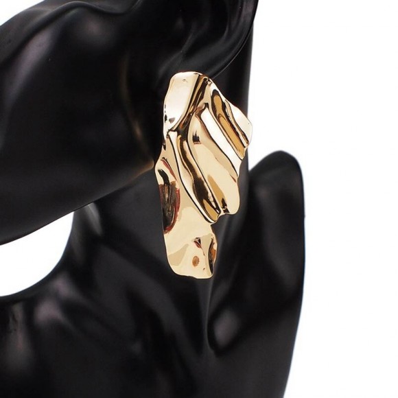 Мʼяті сережки Стиль