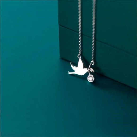 Ланцюжок на шию Горлиця з кристалом