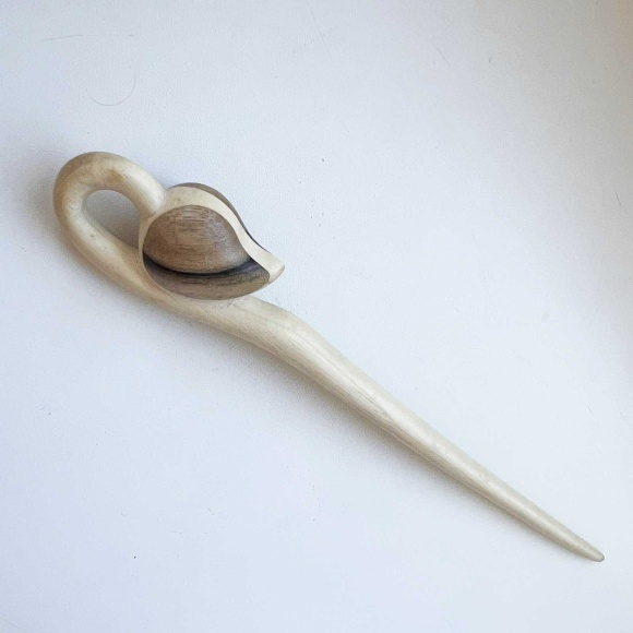 Шпилька для волосся з дерева Тюльпан Шпилька для волосся з дерева Тюльпан