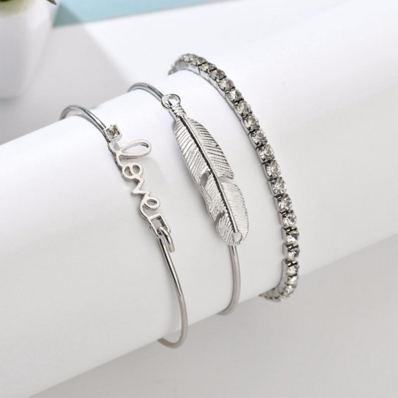 Набір браслетів: перо, love, кристал