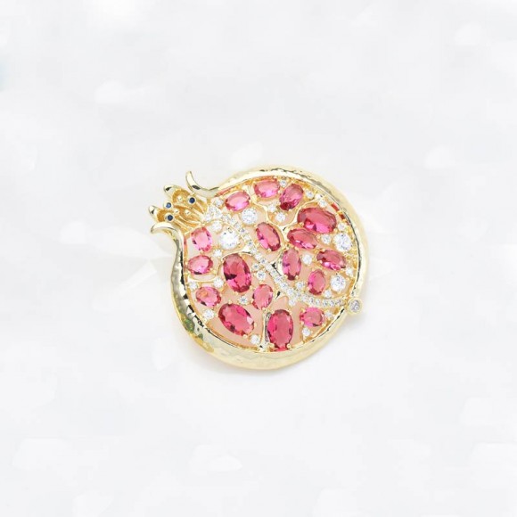 Преміум брошка Гранат