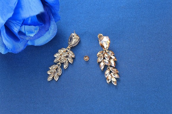 Сережки з камінням Ізабелла Сережки з камінням Ізабелла