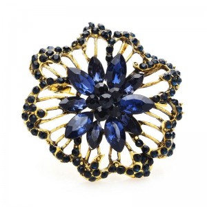 Брошь элегантный цветок Брошь элегантный цветок